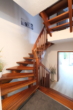 Schönes Reiheneckhaus mit Einbauküche und 2 Garagen in familienfreundlicher Lage - Treppe