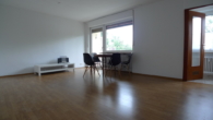 Gepflegte 2-Zimmer-Wohnung mit Balkon und Einbauküche in Mögeldorf - Wohnen