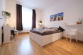 City Immobilien - Zentrumsnahe Altbauwohnung mit Balkon und Küchenzeile in Schoppershof - Schlafen